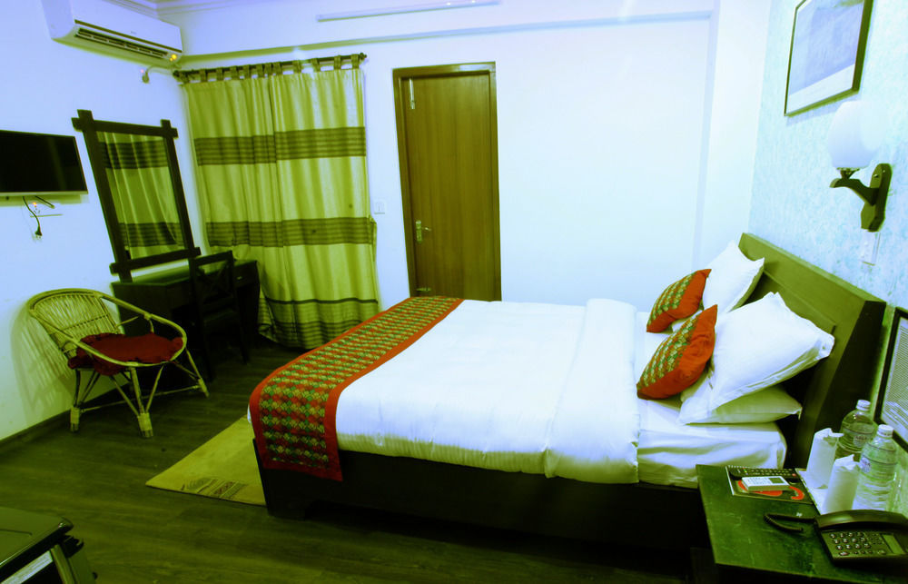 Oyo 153 Aster Hotel Nepal Katmandú Exterior foto