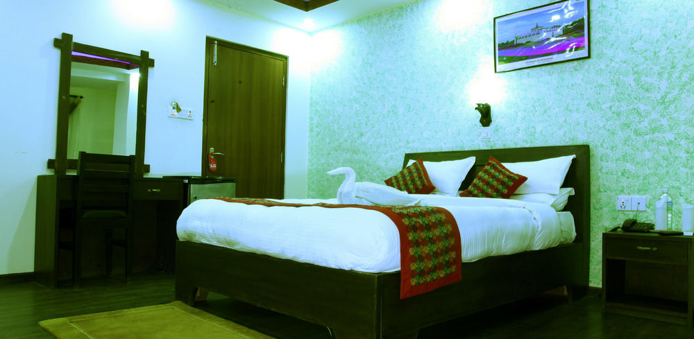 Oyo 153 Aster Hotel Nepal Katmandú Exterior foto