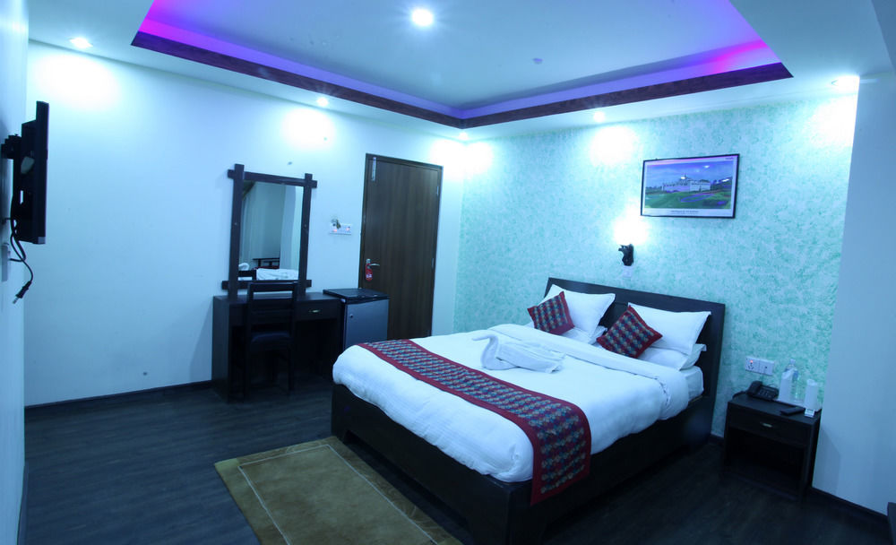 Oyo 153 Aster Hotel Nepal Katmandú Exterior foto