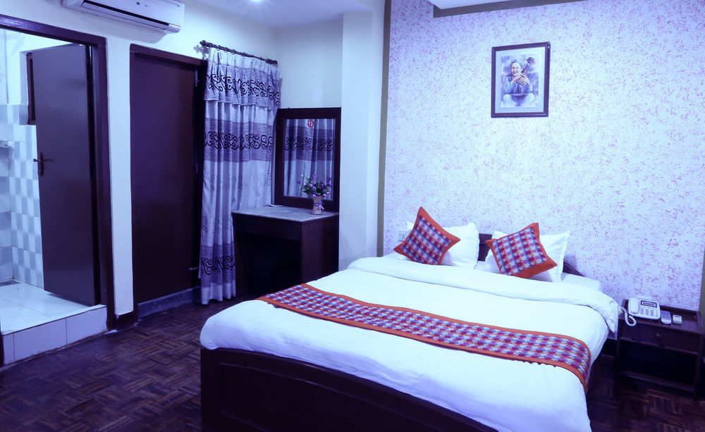 Oyo 153 Aster Hotel Nepal Katmandú Exterior foto