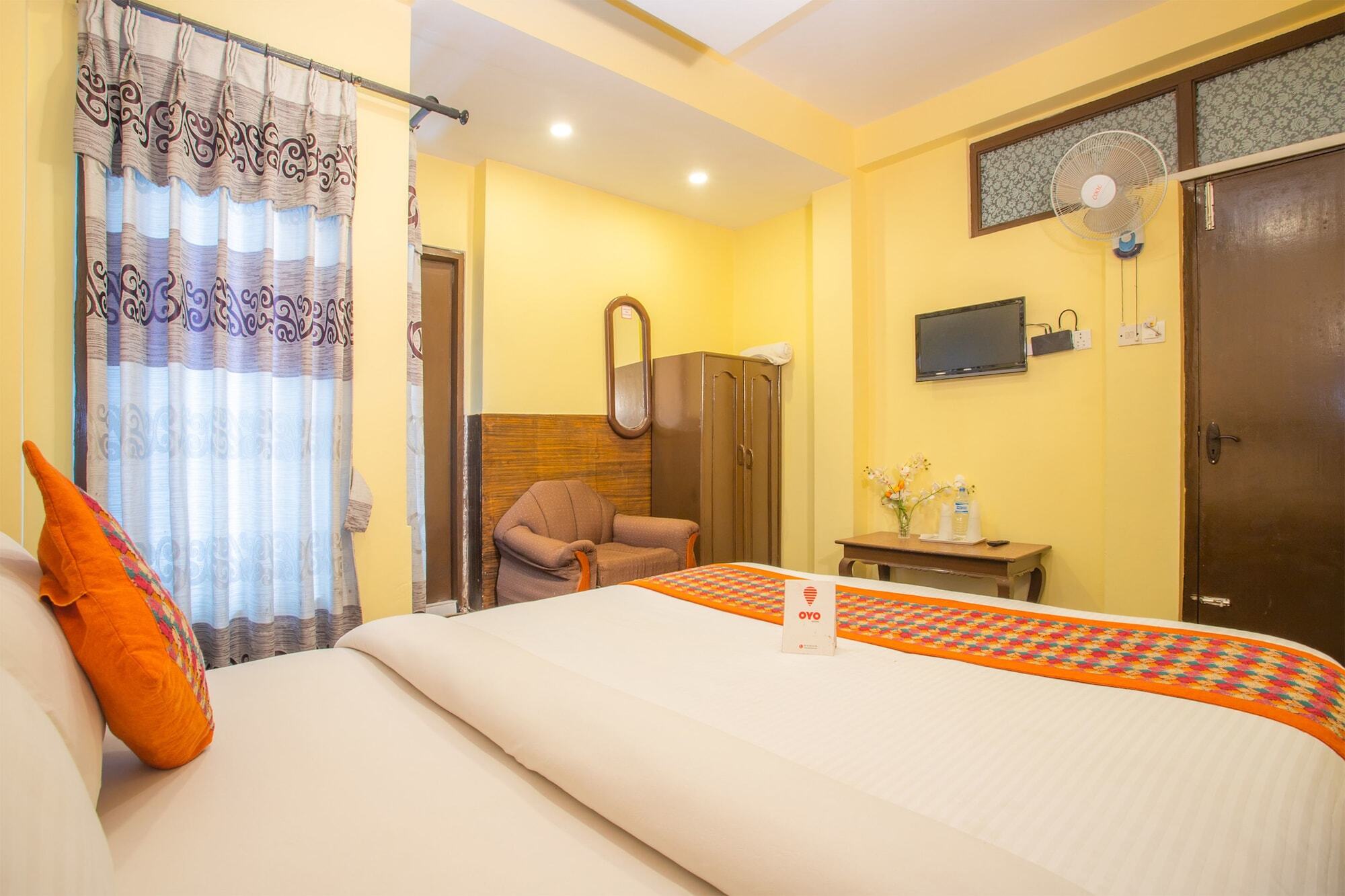 Oyo 153 Aster Hotel Nepal Katmandú Exterior foto